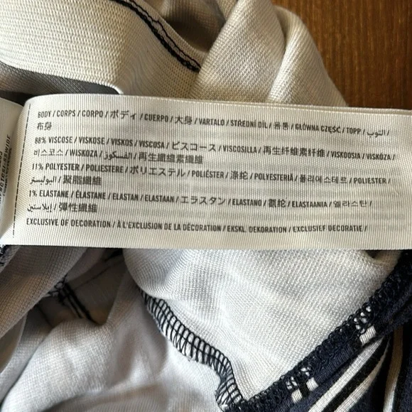 Hollister Peekaboo Striped Jumpsuit Navy/White Cut Out Wide Leg Crop Size Small - Picture 9 of 14